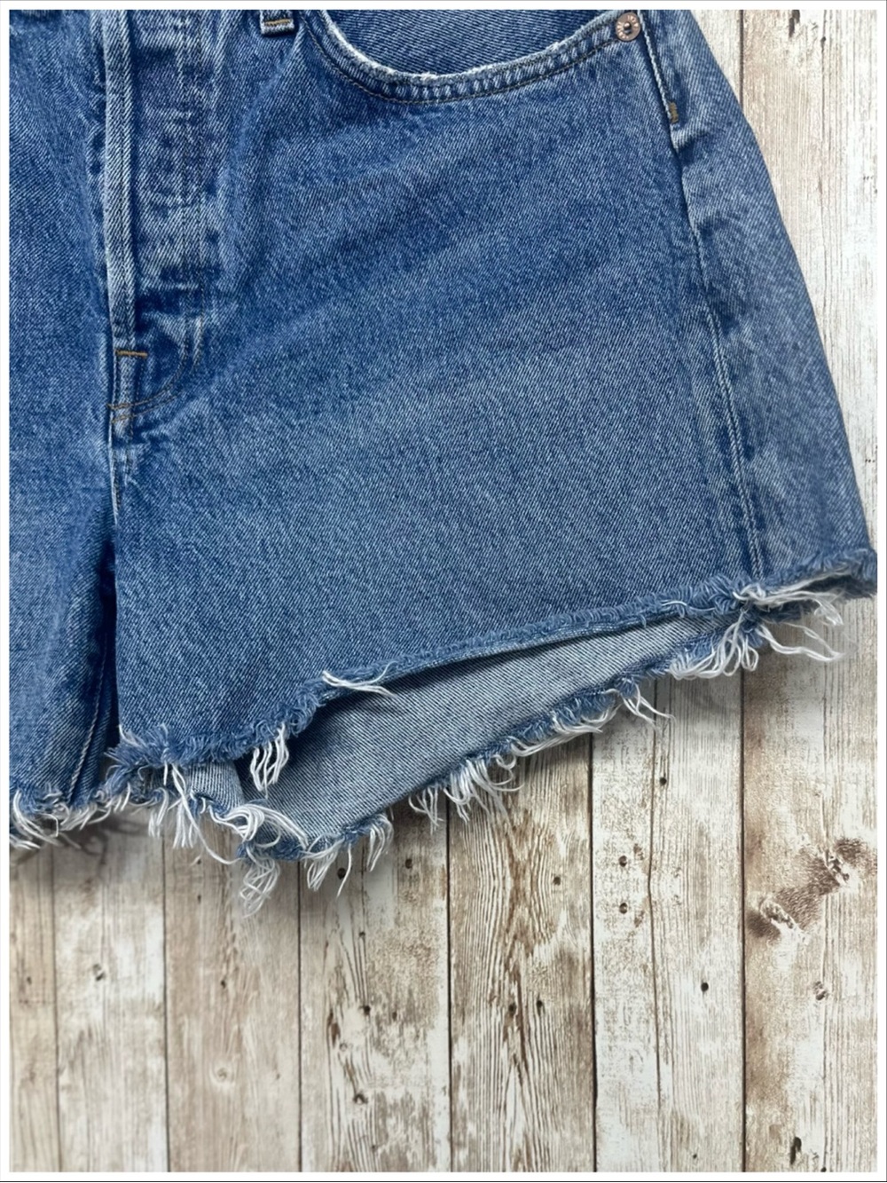 AGOLDE Button Fly Parker Long Jean Shorts ~ Size 28 ~ Item #501 - Picture 5 of 10